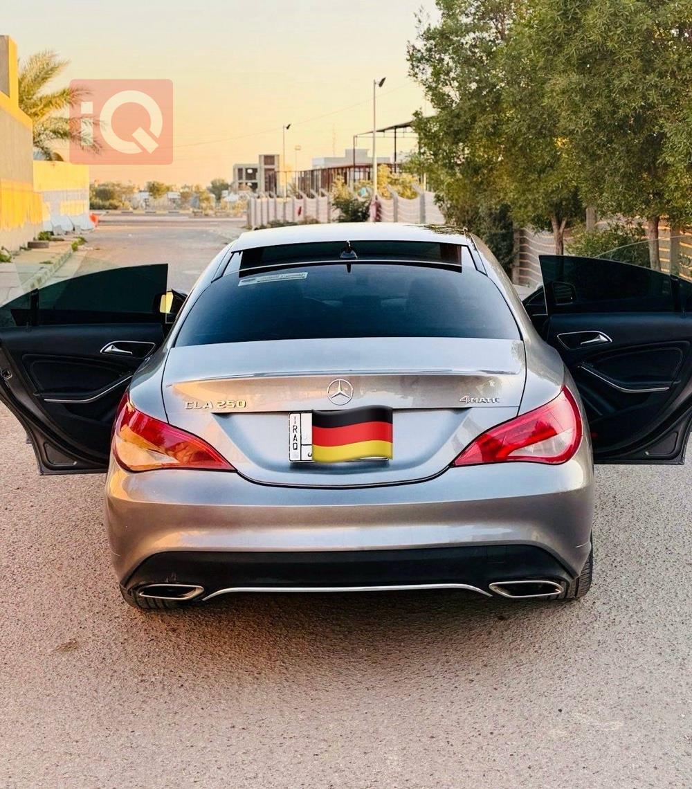 مێرسێدس بێنز CLA